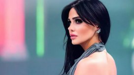 Azərbaycanlı müğənni özünə 154 minlik boyunbağı aldı - FOTO