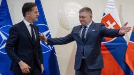 Fiko NATO-dan şərq cinahında hava hücumundan müdafiəni gücləndirməyi istədi