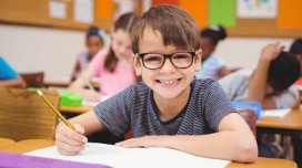 Dövrün bəlası, yoxsa... - Eynəkli uşaqların sayı niyə artır?