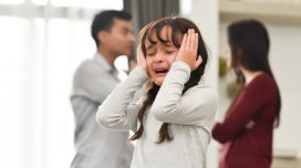 Anasına qarşı törədilən zorakılığa şahid olmuş qızları gələcəkdə nə gözləyir?