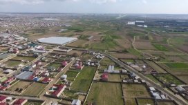 Kənd təsərrüfatı təyinatlı torpaqlarda tikilmiş evlərin aqibəti necə olacaq? - VİDEO