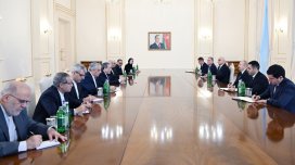 Prezident İranın xarici işlər nazirinin rəhbərlik etdiyi nümayəndə heyətini qəbul etdi - FOTO