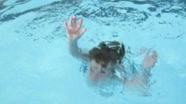 3 yaşlı uşaq hovuzda boğularaq öldü