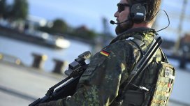 Almaniya 1 milyard avroya 100 min gecə görmə cihazı alacaq