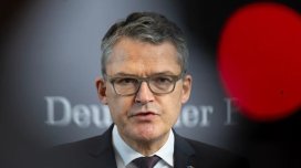 Alman siyasətçi: Rusiya NATO sərhədləri boyunca 360 min əsgər yerləşdirib