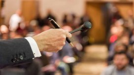 &ldquo;Azərikard&rdquo;a məxsus &ldquo;Toyota Camry&rdquo; hərraca çıxarılır