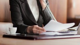 Valideynlərdən pul alan bağça müdiri işdən çıxarıldı