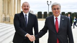 Tokayev İlham Əliyevi təbrik etdi
