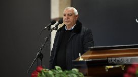 Hökumə Əliyevanın atası: Təyyarə qəzasına səbəb olanların cəzalandırılmasını gözləyirik
