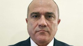 Yeni başçı müavinini işdən çıxardı