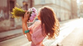 Günümüzdə bir çox qadınlar qadın olduqlarını anlamır...