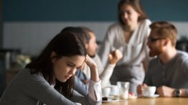 Alimlər müasir insanlarda tənhalığın əsas səbəbini müəyyən etdi