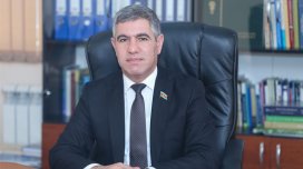 Deputat universitetdə dərs deməyə başladı