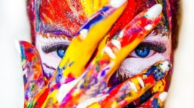 2026-cı ilin güc rəngi: Doğum tarixinə görə nə geyinməli və özünüzü nələrlə əhatə etməlisiniz?