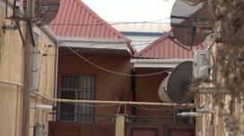 Bir-birinə yapışan evlər: Xırdalanda xaotik vəziyyət hökm sürür