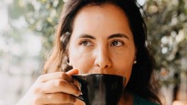 Kofeinli, yoxsa kofeinsiz: Hansı qəhvə daha faydalıdır?