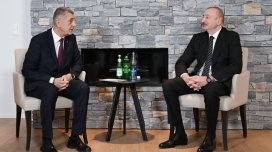 İlham Əliyev Davosda görüşlər keçirir- FOTO