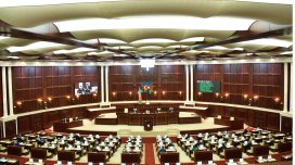 Deputat yeni qanundan danışdı: "Uşaqlarımızın gələcəyini düşünürük"