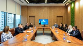 Xocalı soyqırımı qurbanlarının ailə
üzvləri ilə görüş olub