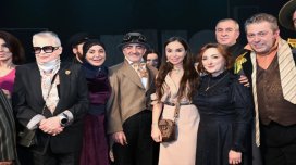 Leyla Əliyeva "Neft bumu hamıya gülümsəyir" tamaşasında - FOTOLAR