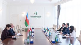 Nazir səfirlə görüşdü