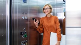 Lift yuxarı və aşağı hərəkət edərkən çəkimiz dəyişir - Fizik izah etdi