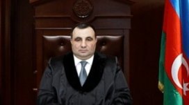 Tağı Əhmədovun hakim oğlu şikayətinə baxdığı vətəndaşdan şikayətçi oldu