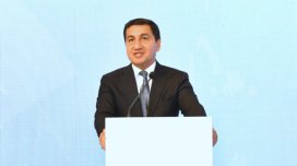 Hikmət Hacıyev: Bu gün Ermənistan və Azərbaycan sülh gündəliyini dərinləşdirir