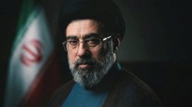 "Xameneyi komadadır"