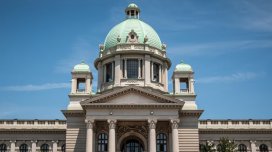 "Politico": Aİ-nin Serbiyaya 1,5 milyard avro maliyyəni dayandırmaq ehtimalı var