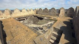 Böyük Mərdəkan qəsrində çökmə olub - FOTO