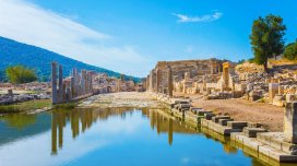 Günəşli sahillər və qədim irs: Antalyanın tarixi panoraması