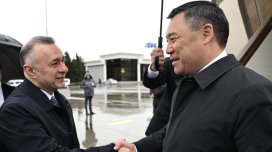 Qırğızıstan Prezidenti Azərbaycana səfərə gəlib