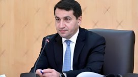 Hikmət Hacıyev jurnalistlərə təşəkkür etdi