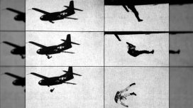 Aviasiya tarixində bənzəri olmayan hadisə: Təyyarənin altından tullanan pilotlar