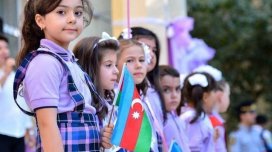 Məktəbə başlayan hər min şagirddən səkkizi necə yoxa çıxıb?
