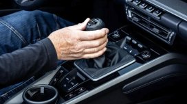 Manual avtomobil sürmək beyin fəaliyyətinə müsbət təsir göstərə bilər