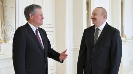 Prezident ABŞ Senatının Xarici Əlaqələr Komitəsinin üzvünü qəbul etdi - FOTO