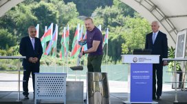 Prezident Laçında açılış etdi, su anbarının təməlini qoydu
