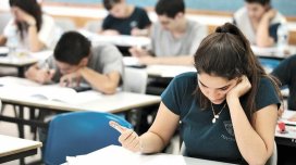 Qəbul imtahanlarında rəqabət artır - Abituriyentləri nə gözləyir?