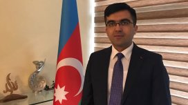 Dalaşanları ayırarkən öldürülən Azər vəkilin qardaşı imiş - FOTO