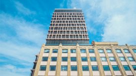&ldquo;Landmark&rdquo;dakı 122 əşya yarım milyon manata hərraca çıxarıldı