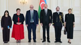 İlham Əliyev Britaniyanın yeni səfirinin etimadnaməsini qəbul etdi - FOTO