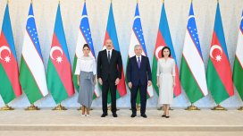 Prezidentlər və birinci xanımlar Buxarada İsmayıl Samani türbəsi ilə tanış oldu