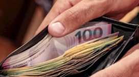 Qarşıdakı 4 ildə orta aylıq əməkhaqqı 366 manat artacaq