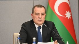 Ceyhun Bayramov Nyu Yorka getdi