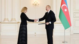 Prezident Estoniyanın yeni səfirini qəbul etdi - FOTO