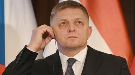 Fiko: Aİ yalnız Ukrayna ilə məşğul olduğu halda Avropada yanacağın qiyməti artır