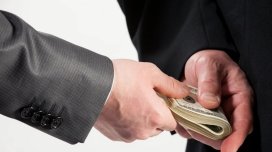 Azərbaycanlı makler qadınla əlbir olan pakistanlı qardaşların milyon dollarlıq mülk fırıldağı