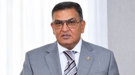 Səmədovun mənimsədiyi pulu oğlu qaytardı - 300 min...